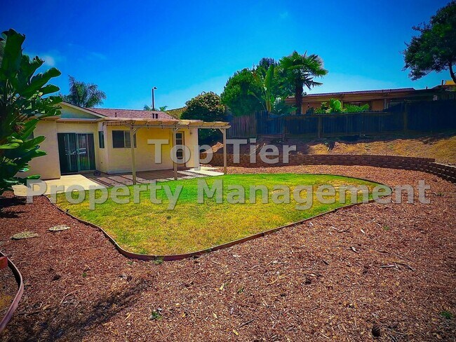 Building Photo - Charming 2-Bedroom Home with Large Yard and Modern Upgrades - Available Now!