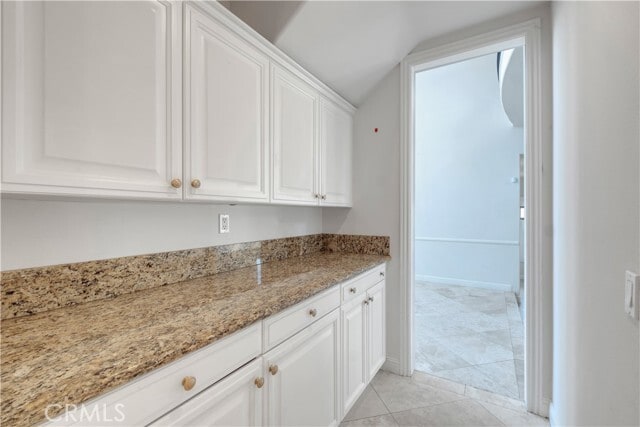 Building Photo - 4925 Lone Acres Ct