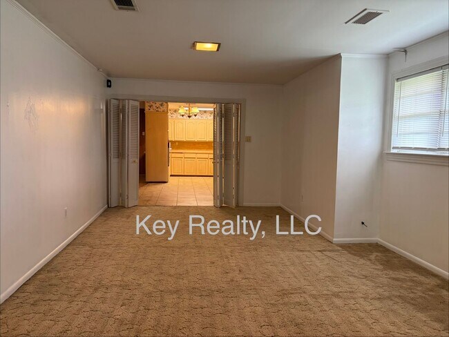 Building Photo - 4003 Monroe Hwy