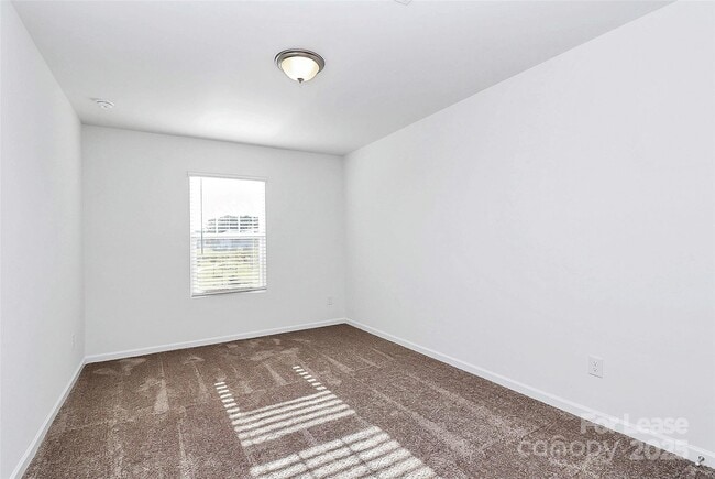 Building Photo - 3651 Secrest Lndg