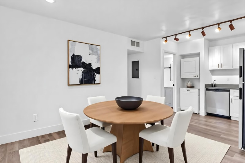 Building Photo - 801 SW 15th Ave