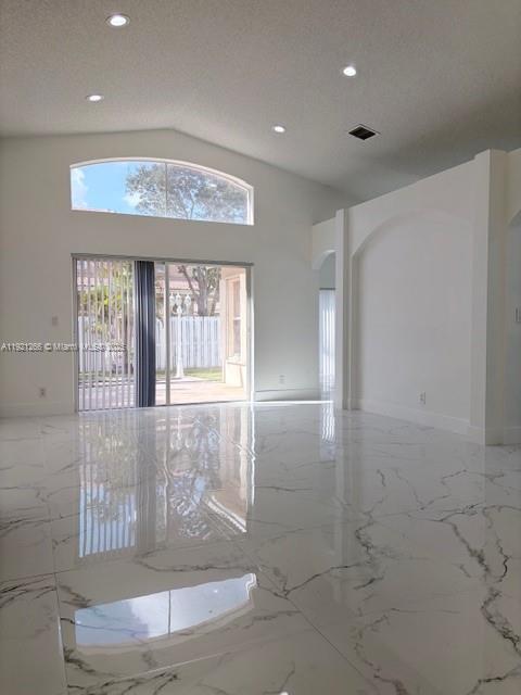 Building Photo - 1520 SW 193rd Ave