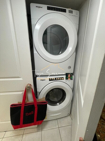 Building Photo - 22 Sussex St