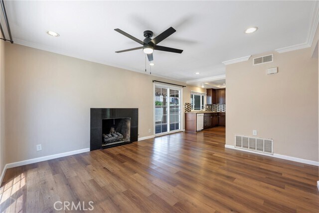 Building Photo - 207 Los Padres Ln
