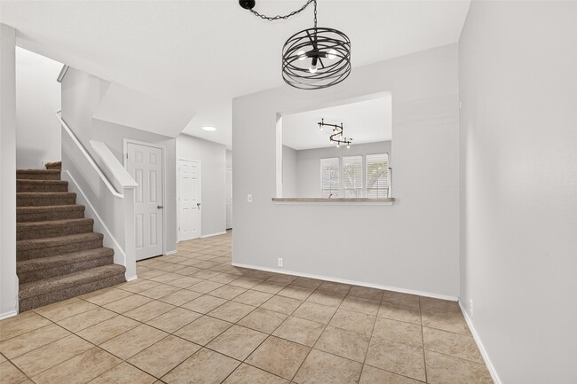 Building Photo - 16855 Mammoth Springs Dr