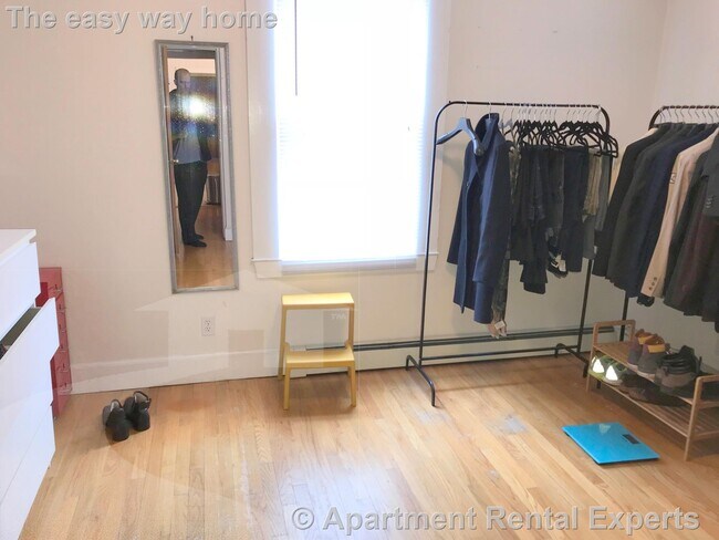 Building Photo - 60 Sacramento St