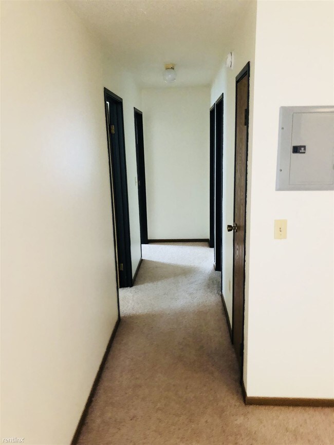 Building Photo - 1202 34th Ave S