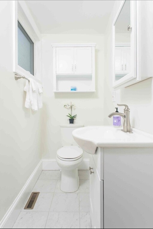 Building Photo - 40 Eddy St