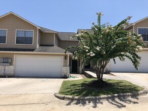 Building Photo - The Ranch at Sam Houston