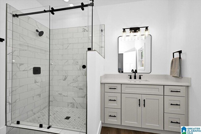 Building Photo - 304 GARDEN St