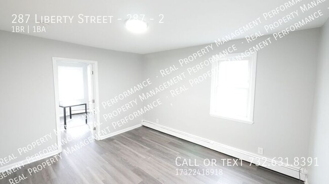 Building Photo - 287 Liberty St