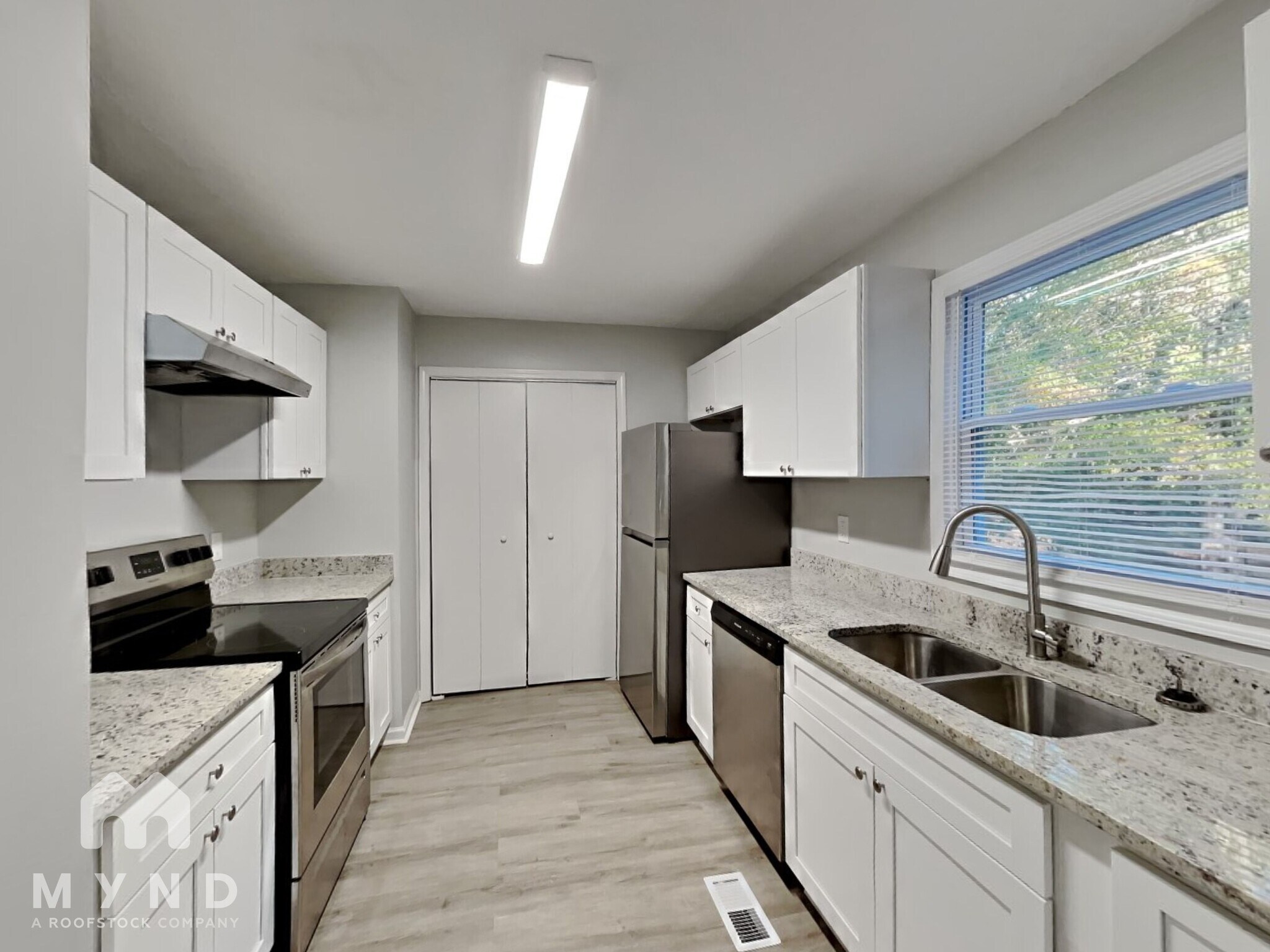 Building Photo - 870 Millard Farmer Rd