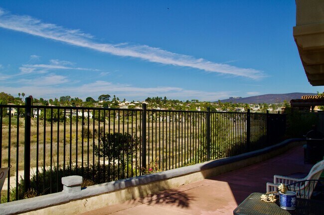 Building Photo - Carlsbad Arroyo Retreat