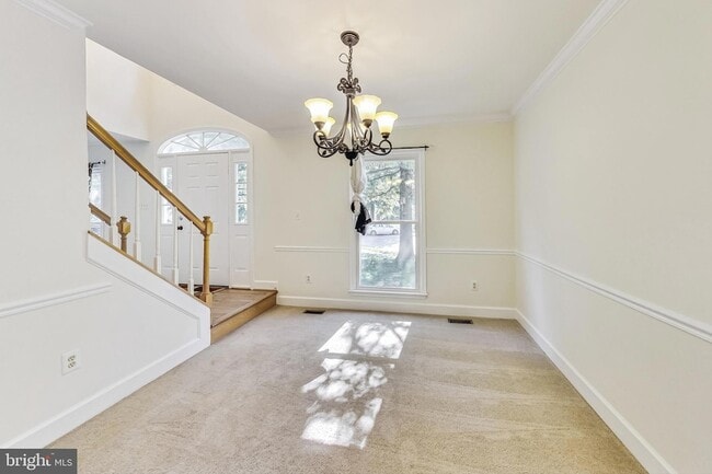 Building Photo - 6104 Cool Spring Terrace S