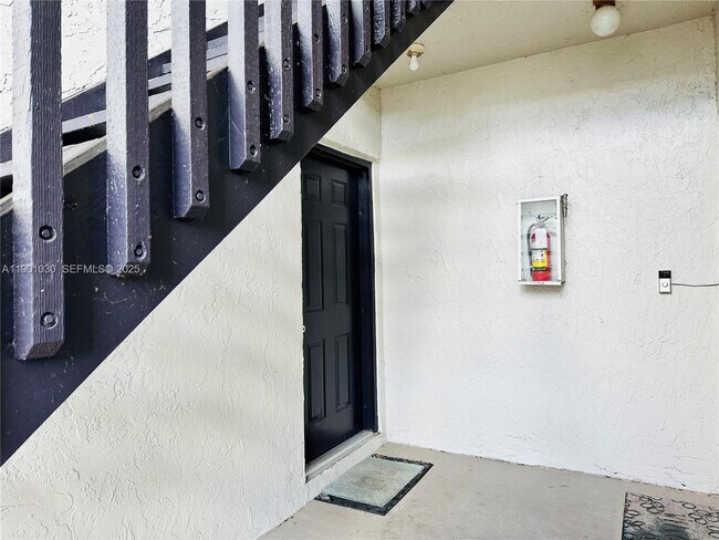 Building Photo - 3037 NW 118th Dr