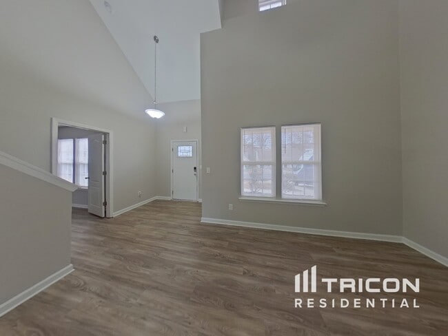 Building Photo - 6825 Parkers Crossing Dr