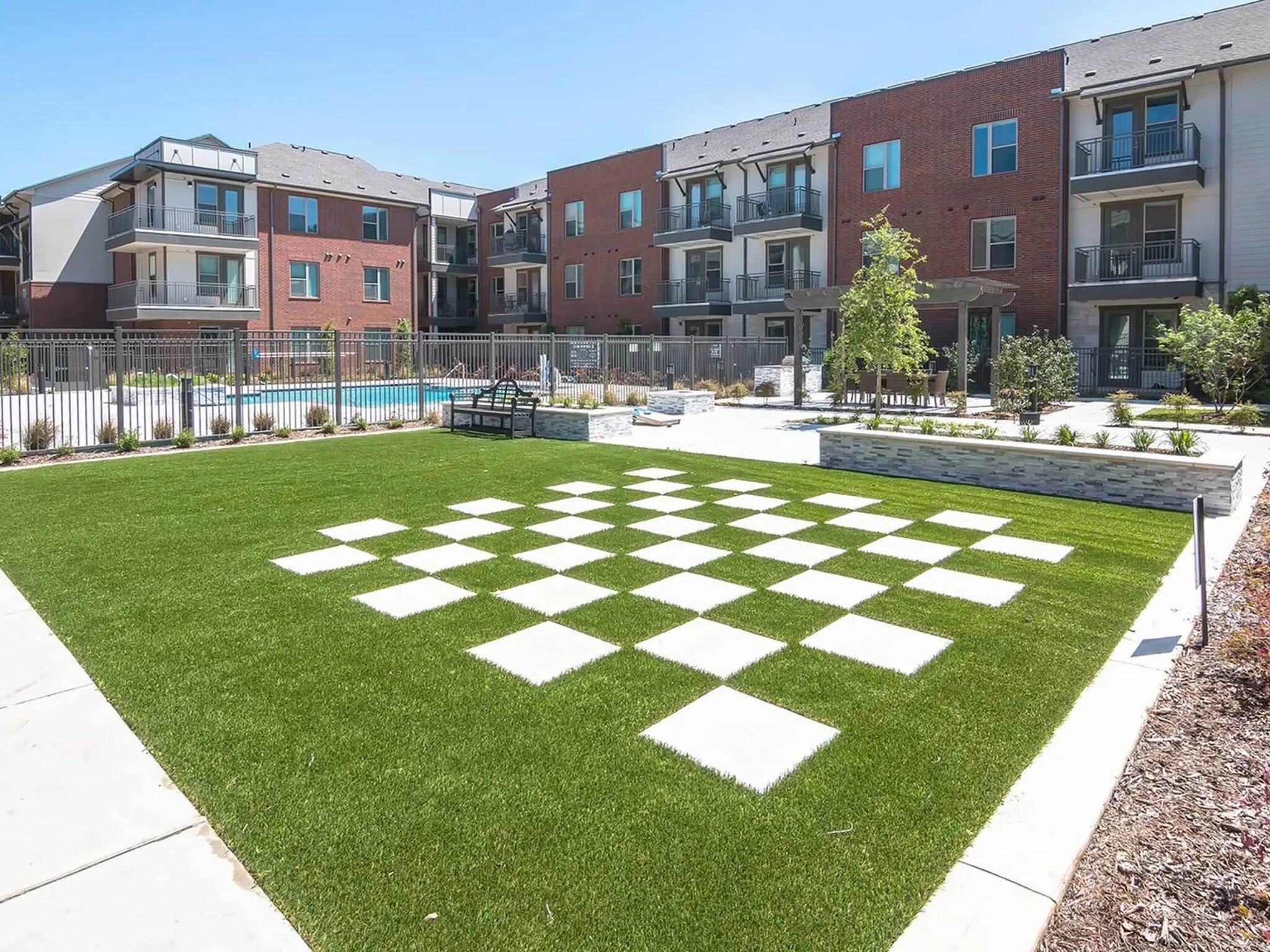 Building Photo - 2800 NE Green Oaks Blvd