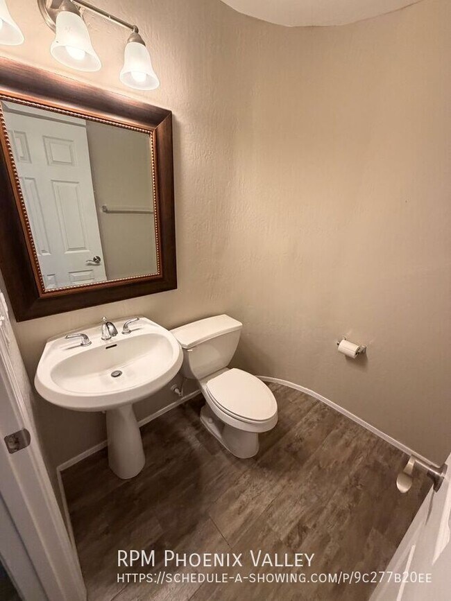 Building Photo - 13313 W Palo Verde Dr