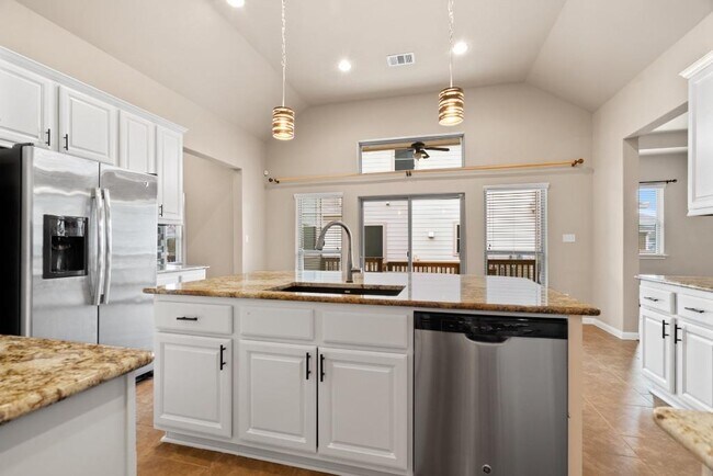 Building Photo - 121 Greene