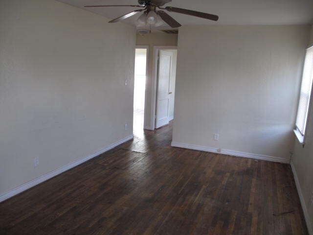 Building Photo - 1404 Dunaway St