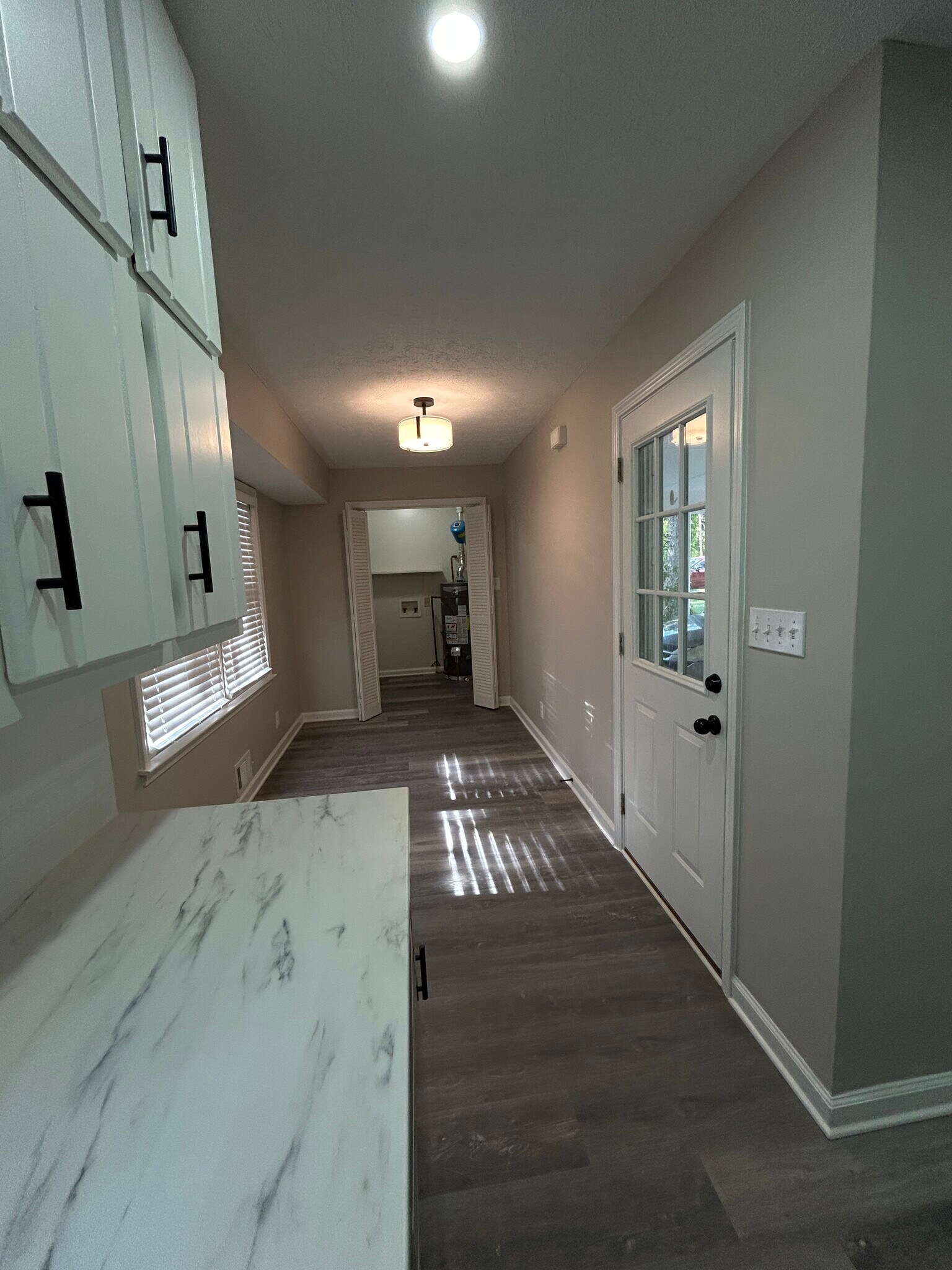 Building Photo - 140 Oakhurst Dr