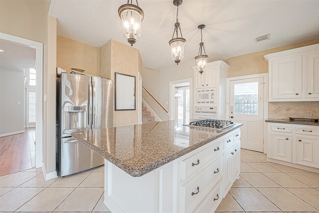 Building Photo - 13135 Finch Brook Dr