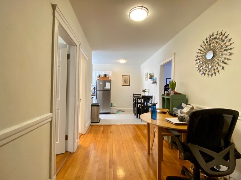 Building Photo - 1860 Commonwealth Ave