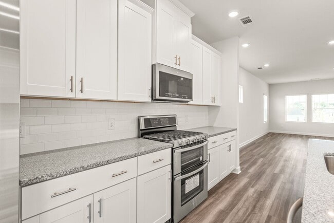Building Photo - 7136 Bryce Ave
