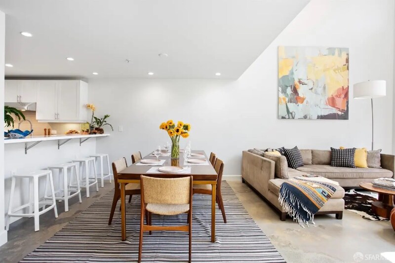 Building Photo - 2412 Harrison St