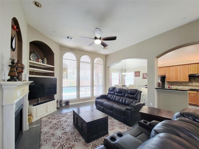 Building Photo - 22531 Windbourne Dr