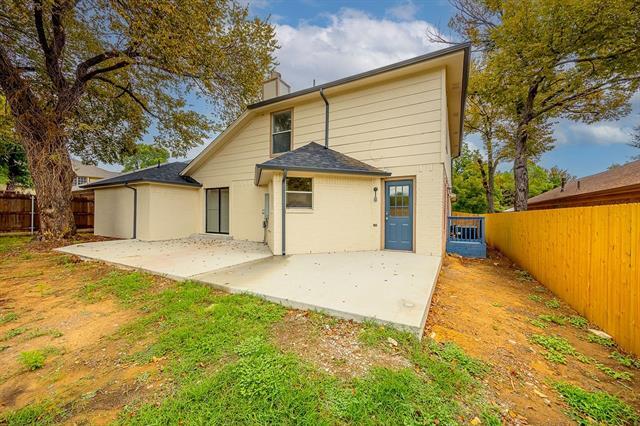 Building Photo - 907 Yellowstone Dr