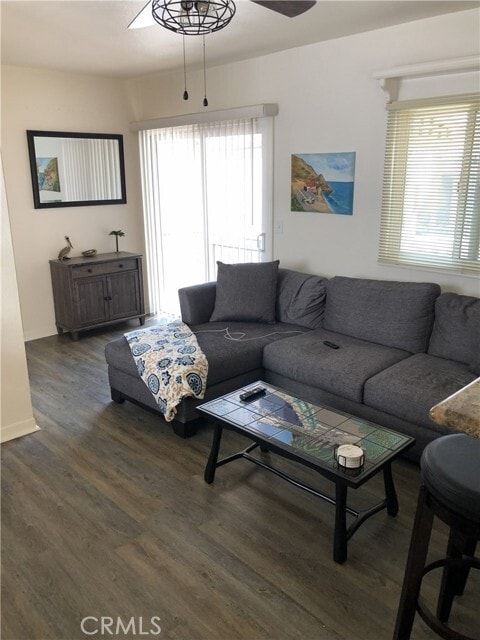 Building Photo - 318 Metropole Ave