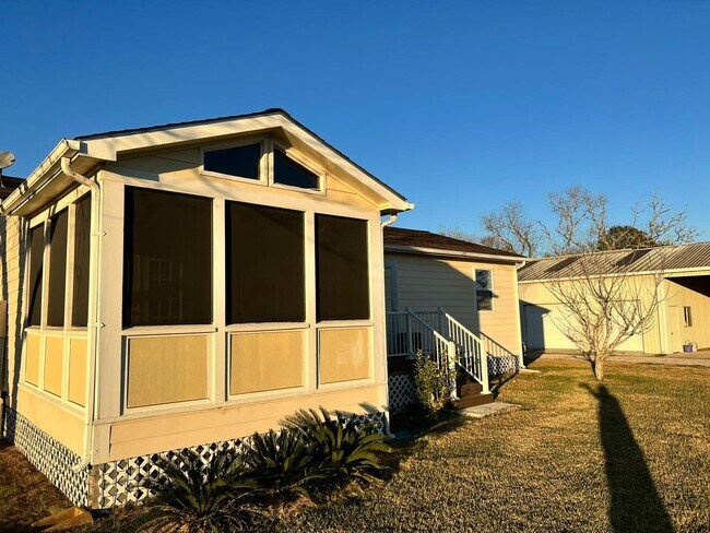 Building Photo - 4318 FM 1462