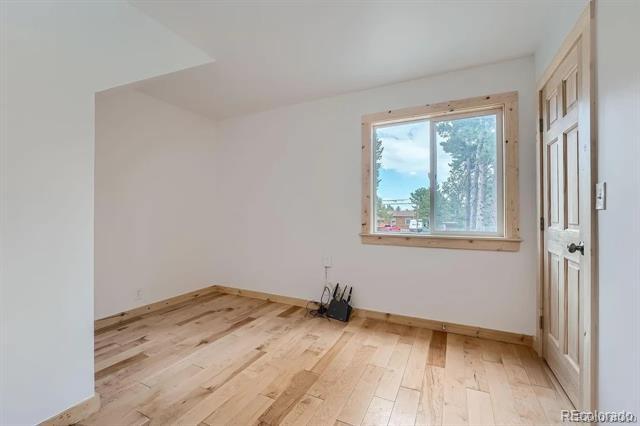 Building Photo - 192 Signal Rock Rd