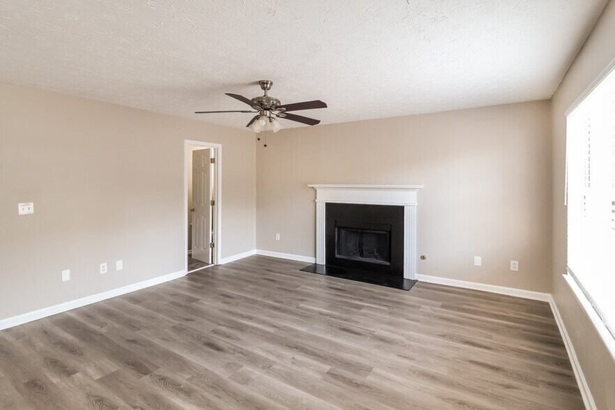 Building Photo - 5550 Wellborn Creek Dr