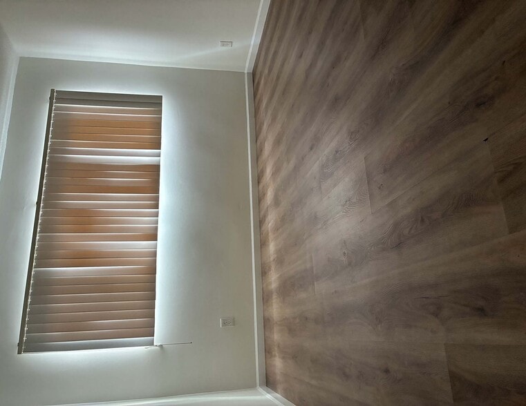 Building Photo - 5640 Fair Ave