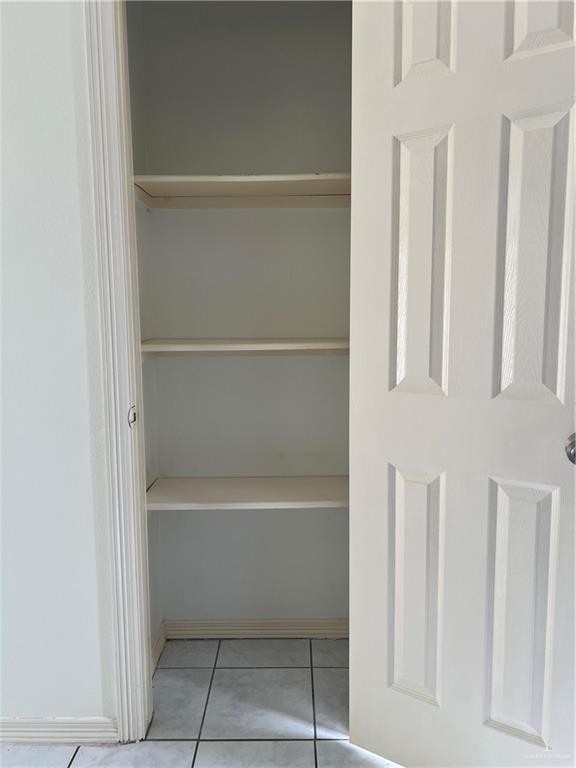 Building Photo - 12 West Dr