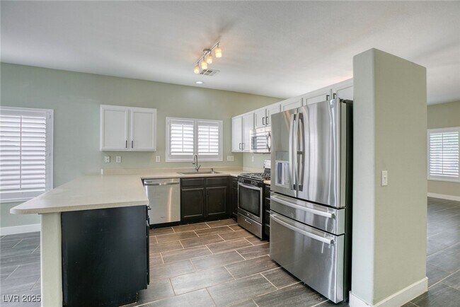 Building Photo - 3719 Caribbean Blue Ave