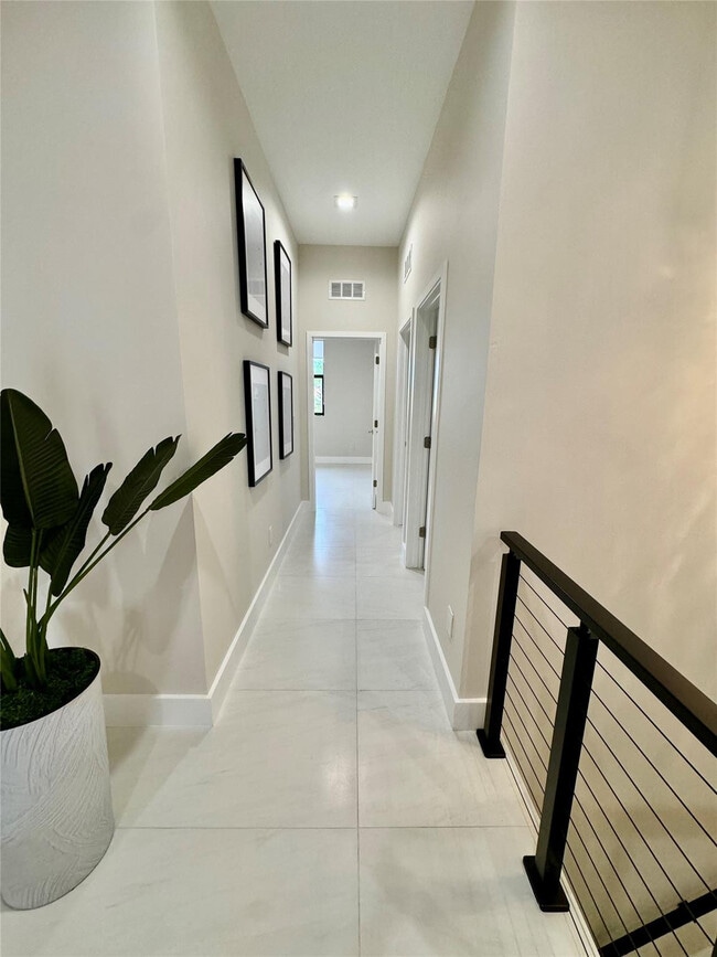 Building Photo - 4915 Whispering Way