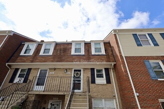 Building Photo - 1522 Presidential Dr