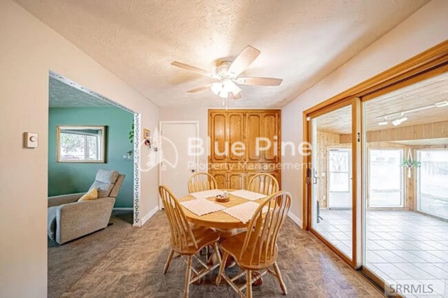 Building Photo - 648 Buckboard Ln