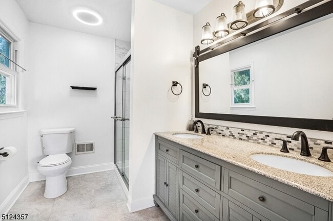 Building Photo - 1 Tempe Wick Rd