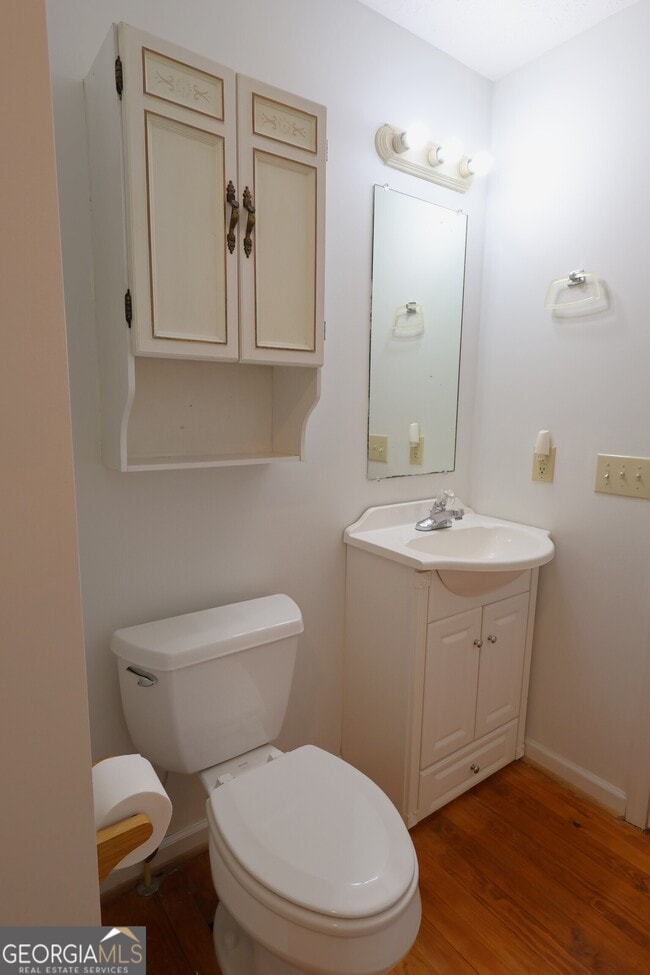 Building Photo - 217 Mountain View St