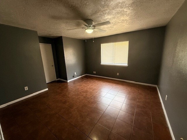 Building Photo - 2435 Spring Dusk Ln