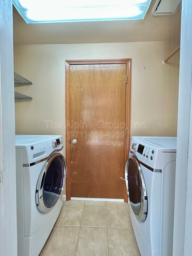 Building Photo - 14597 SW 81st Ave