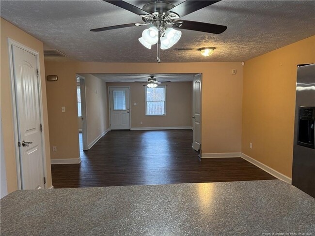 Building Photo - 3272 Dorian Rd