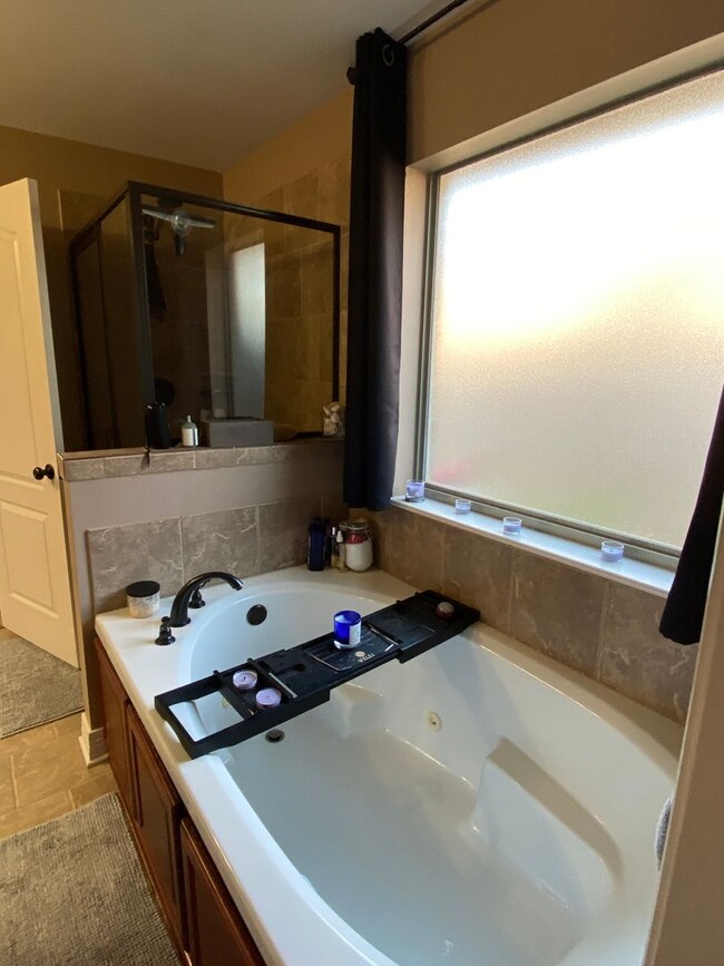 Building Photo - North Bossier Home in Legacy Subdivision