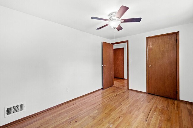 Building Photo - AVAILABLE JULY 1ST! UPDATED 3-bedroom!!