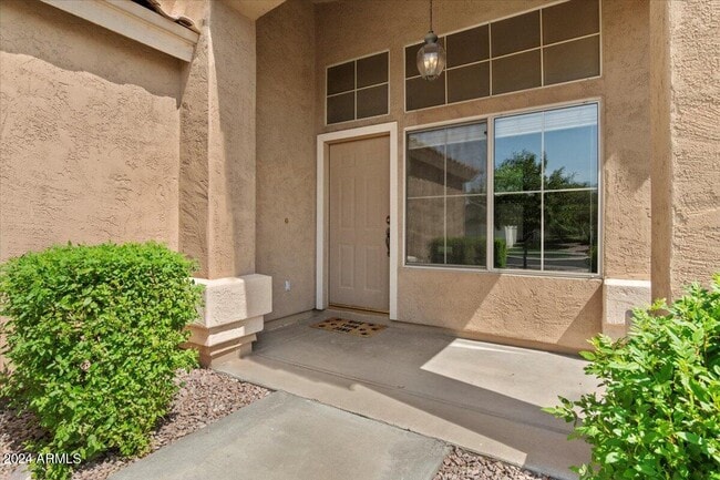 Building Photo - 312 E Mesquite St