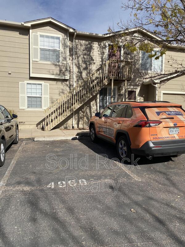 Building Photo - 4960 Universal Heights